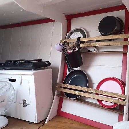 بوتيل Pomme D'amour