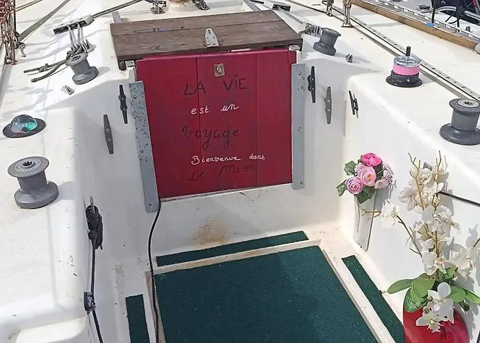 Pomme D'amour Bådhotel *